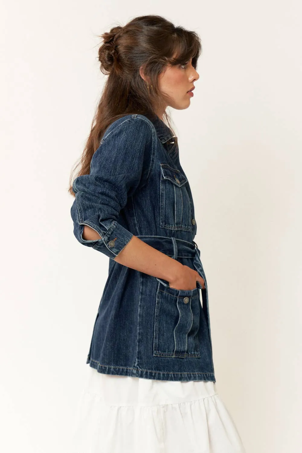 BELTED POCKET DETAIL BUTTON UP DENIM JACKET