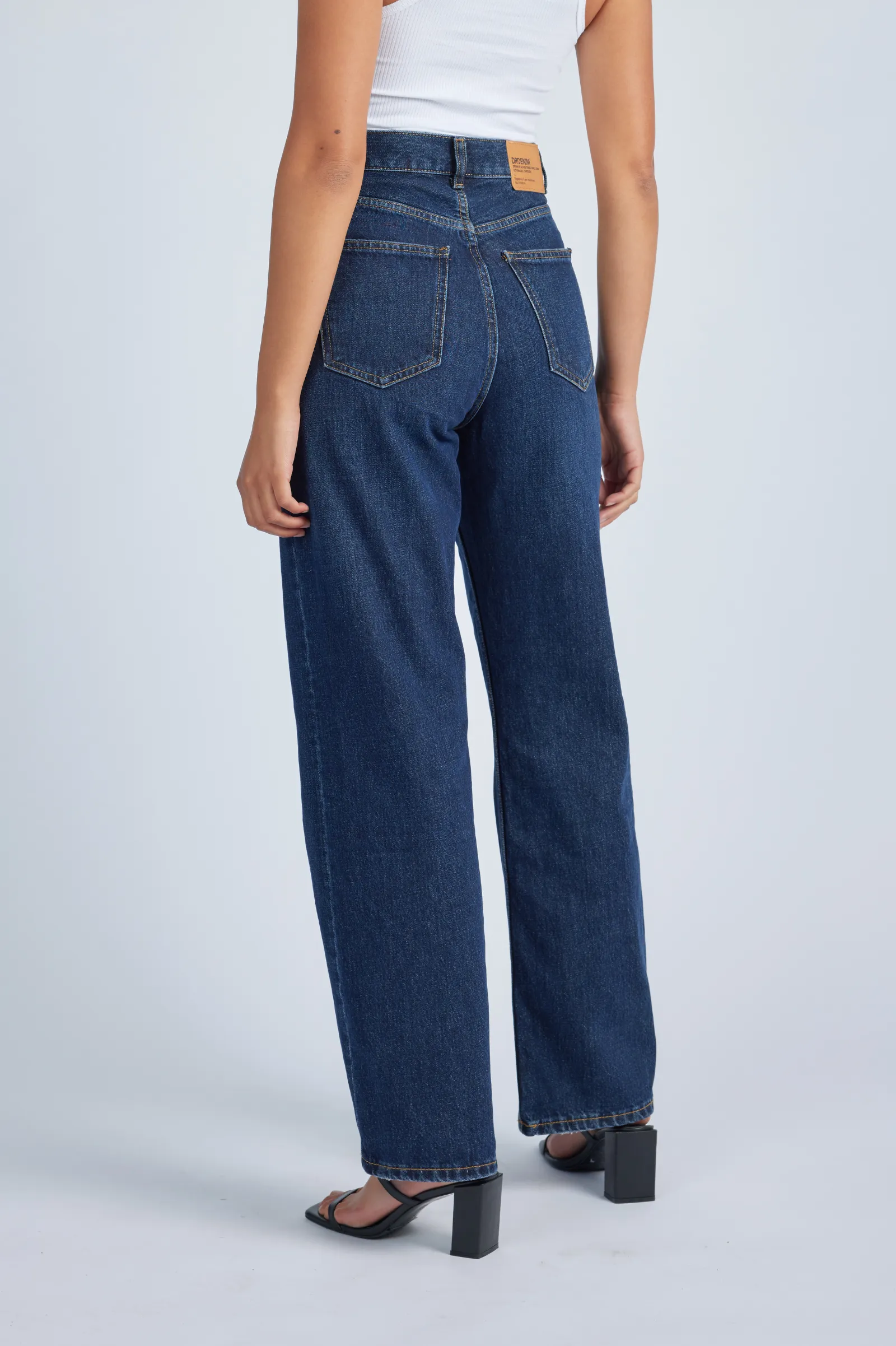 Echo Straight Jeans - Canyon Dark Used