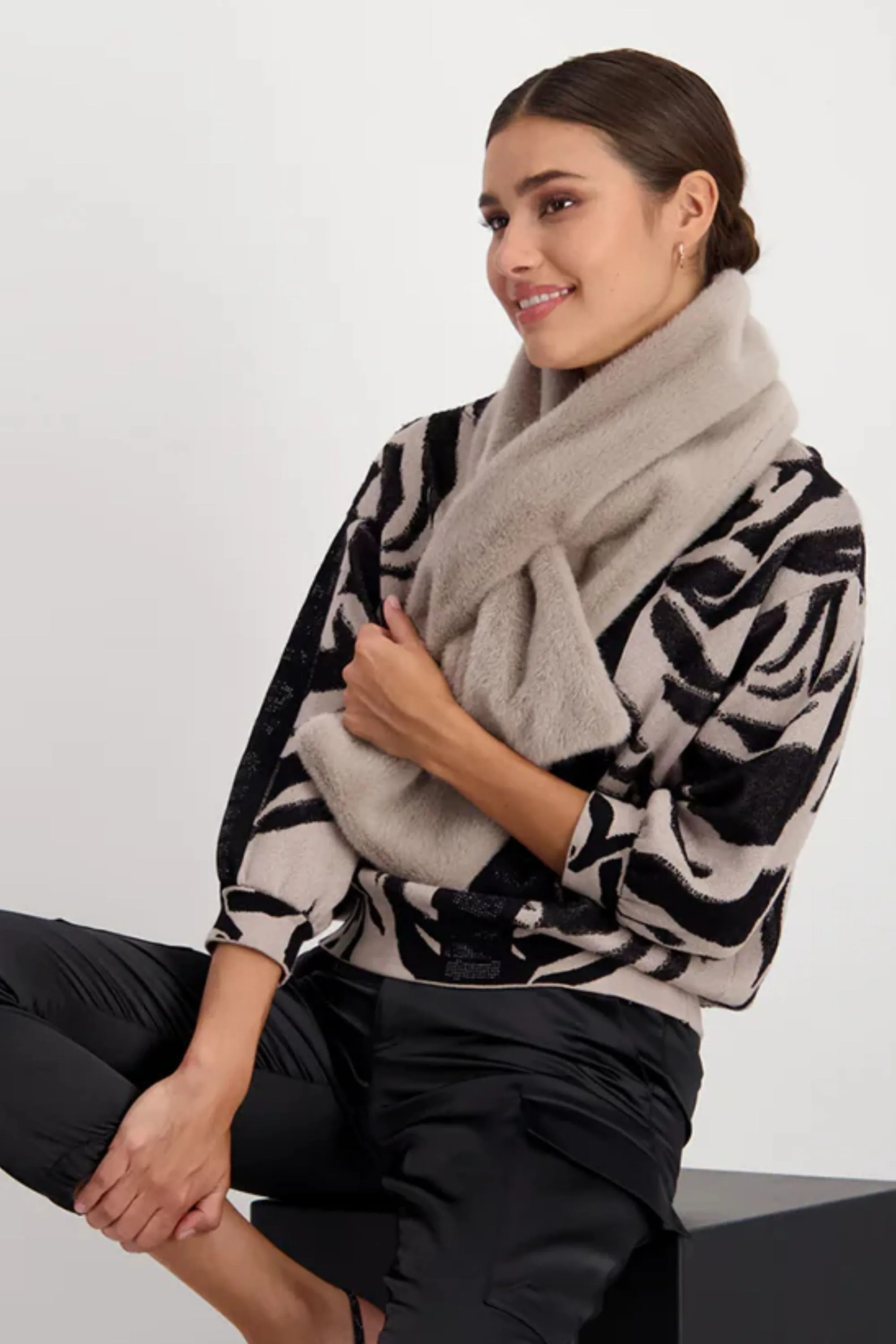 FAUX FUR SCARF - 807347MNR