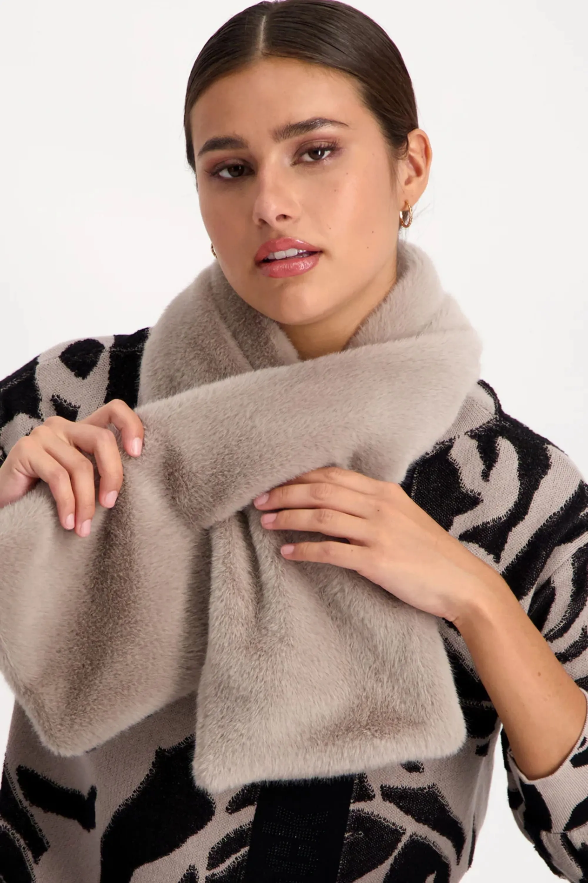 FAUX FUR SCARF - 807347MNR