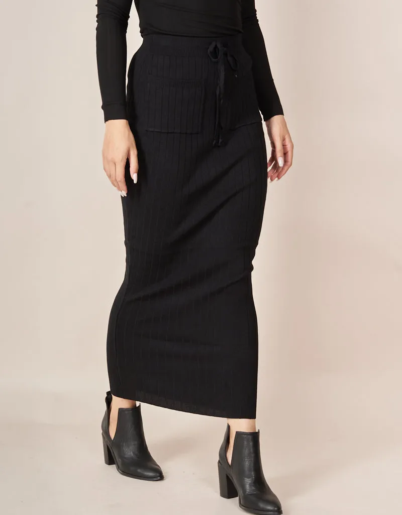 Front Pocket Knit Skirt