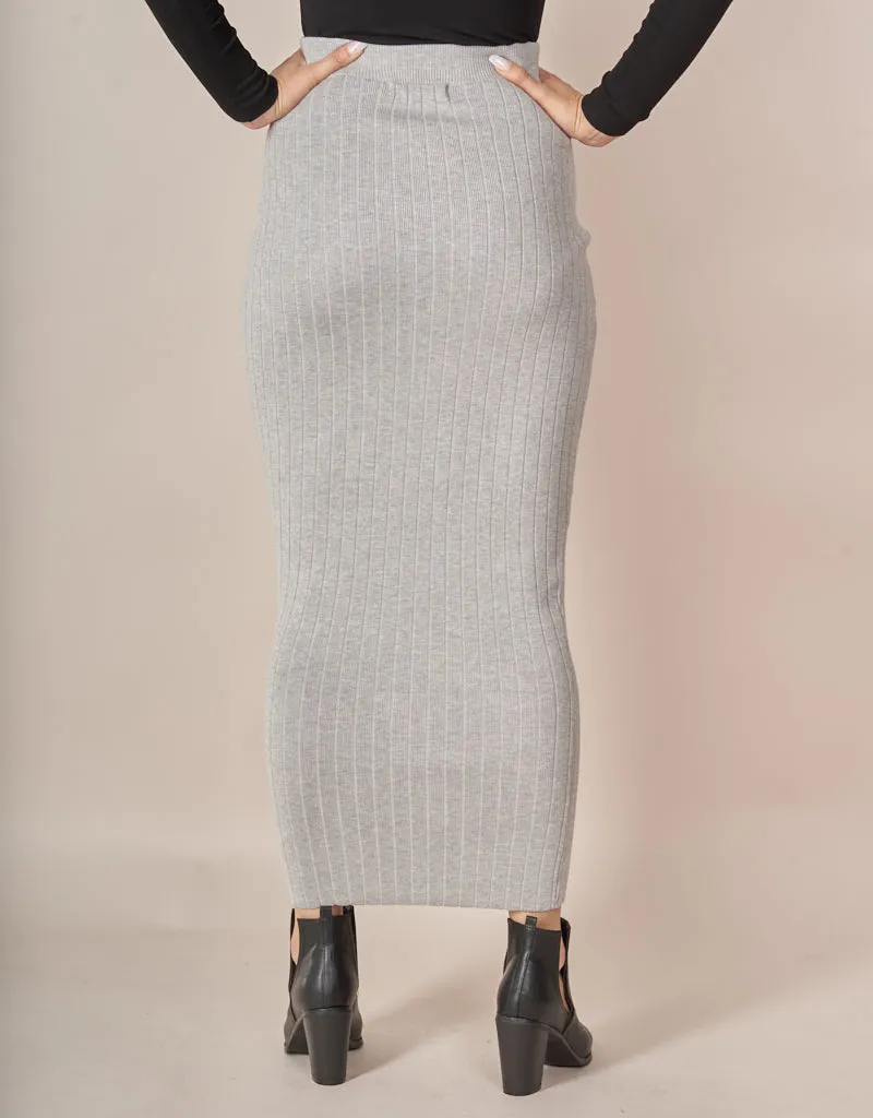 Front Pocket Knit Skirt