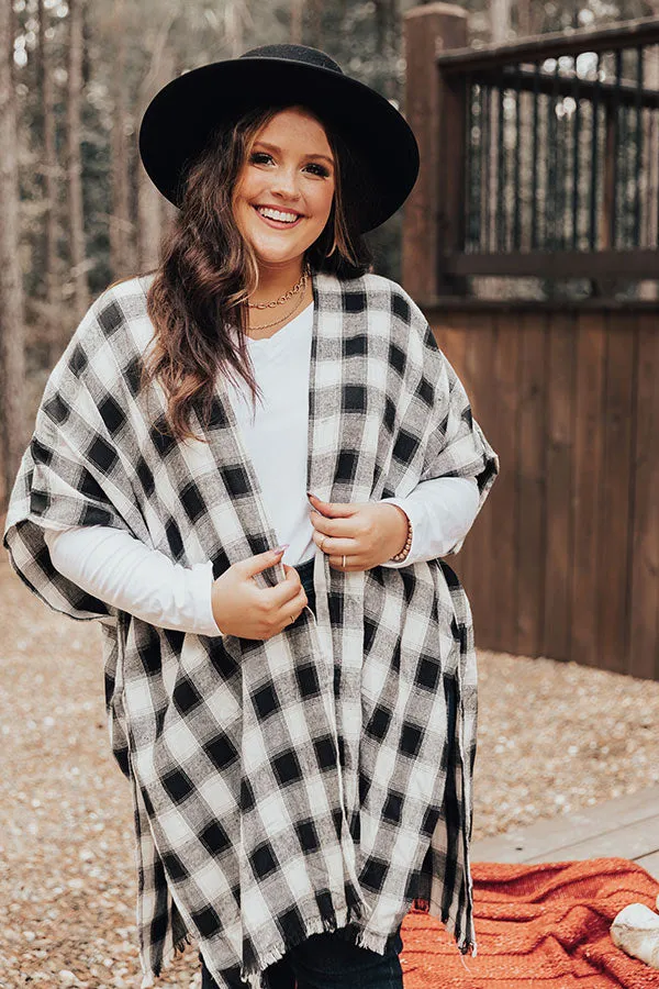 Morning Harvest Plaid Poncho In White Curves