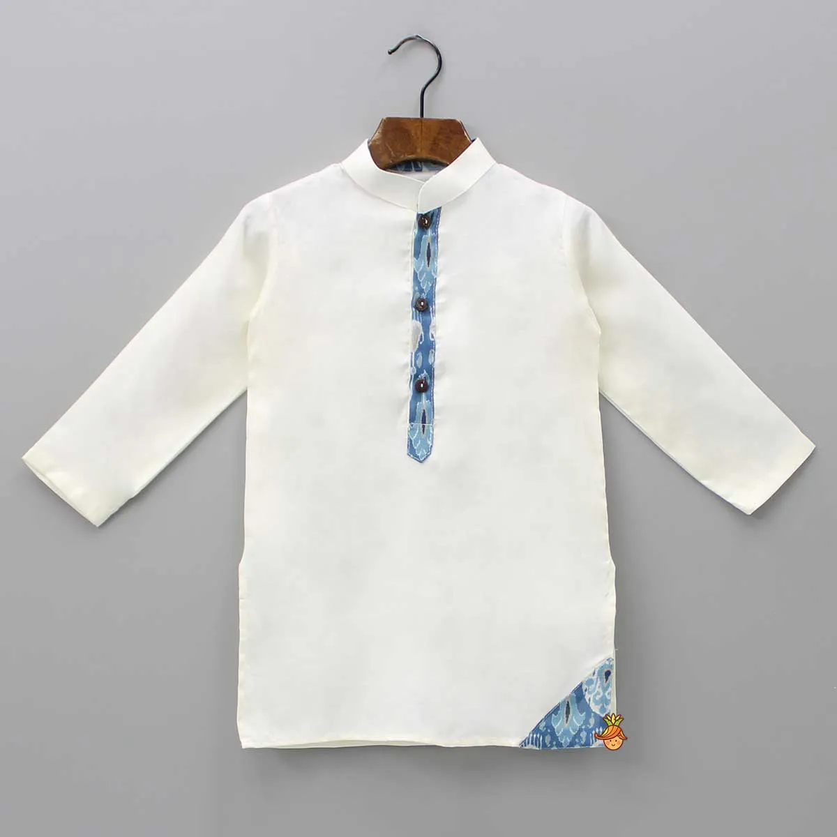 Pre Order: Off White Kurta With Stylish Hem Jacket And Pyjama