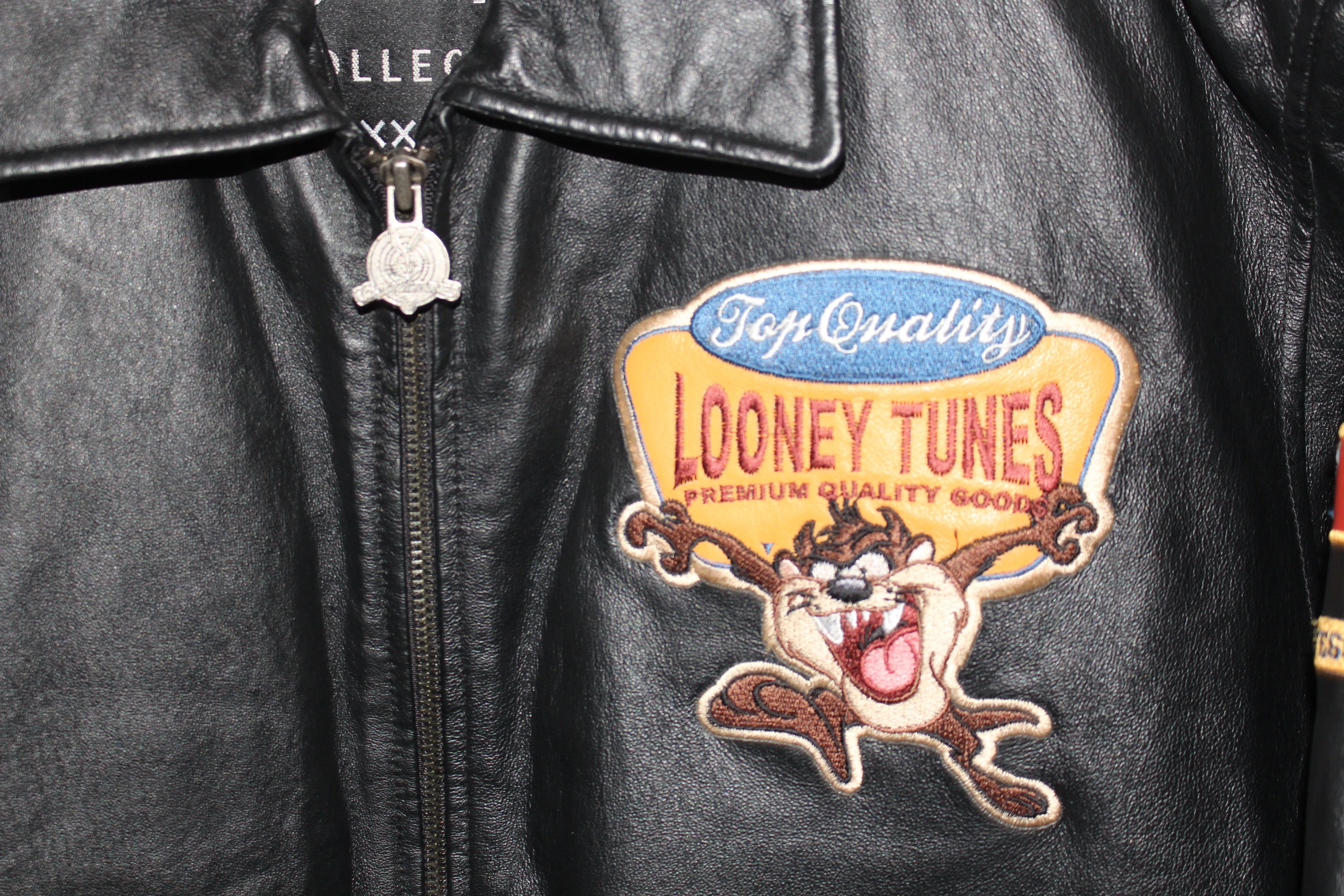 Rare 1998 Looney Tunes All Star Leather Jacket (XL)