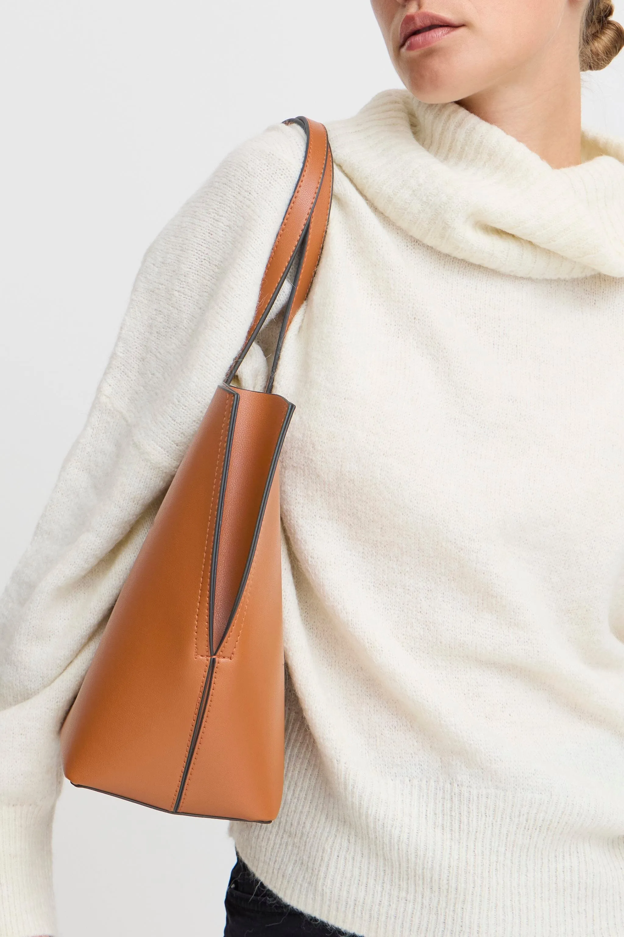 STRUCTURED COGNAC TOTE BAG