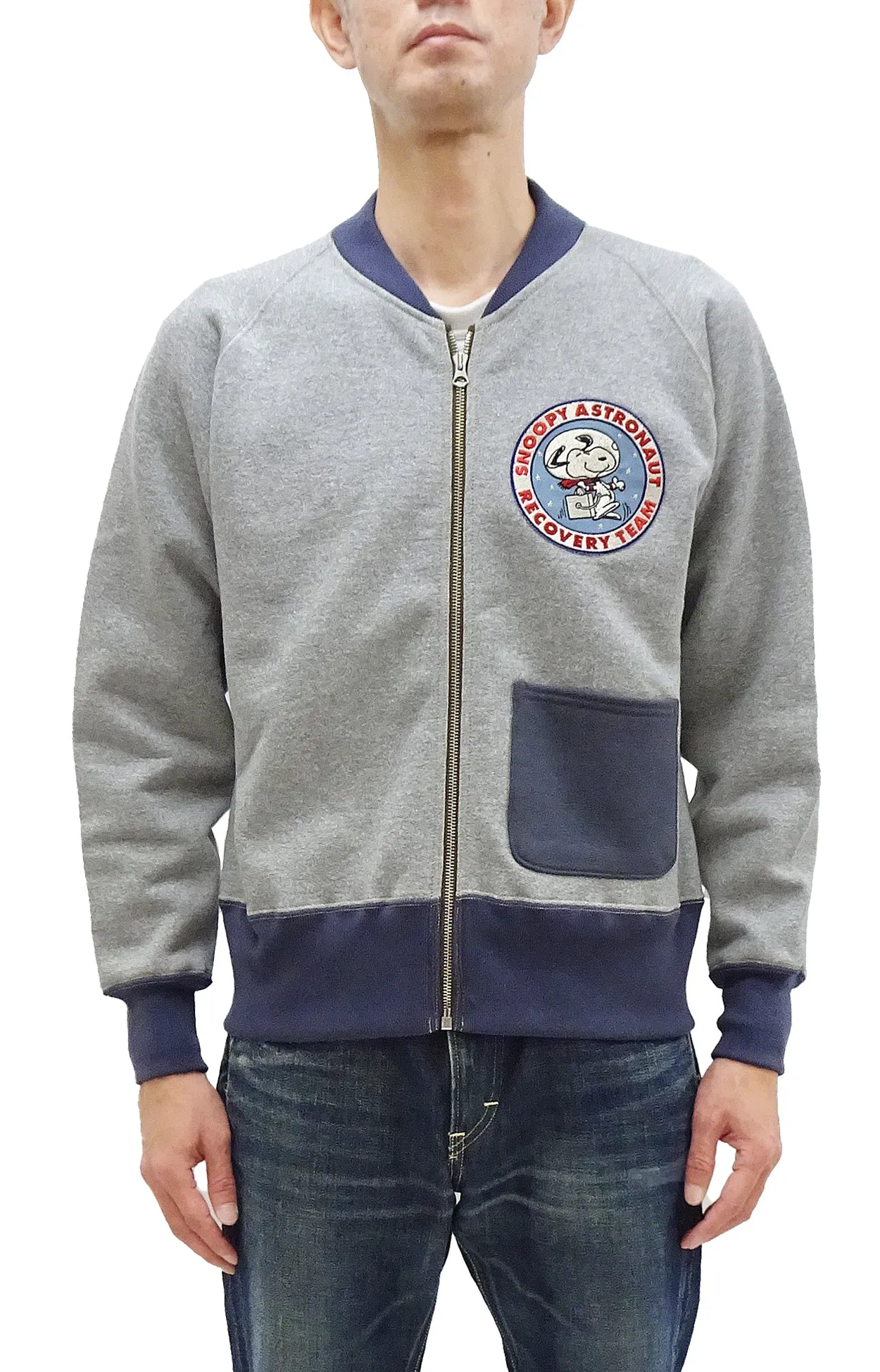 TOYS McCOY Zip-Up Sweatshirt Men's Casual Snoopy C-2 Style No Hood Full Zip Sweatshirt with Rib Panel TMC2457 021 Ash-Gray x Navy-Blue