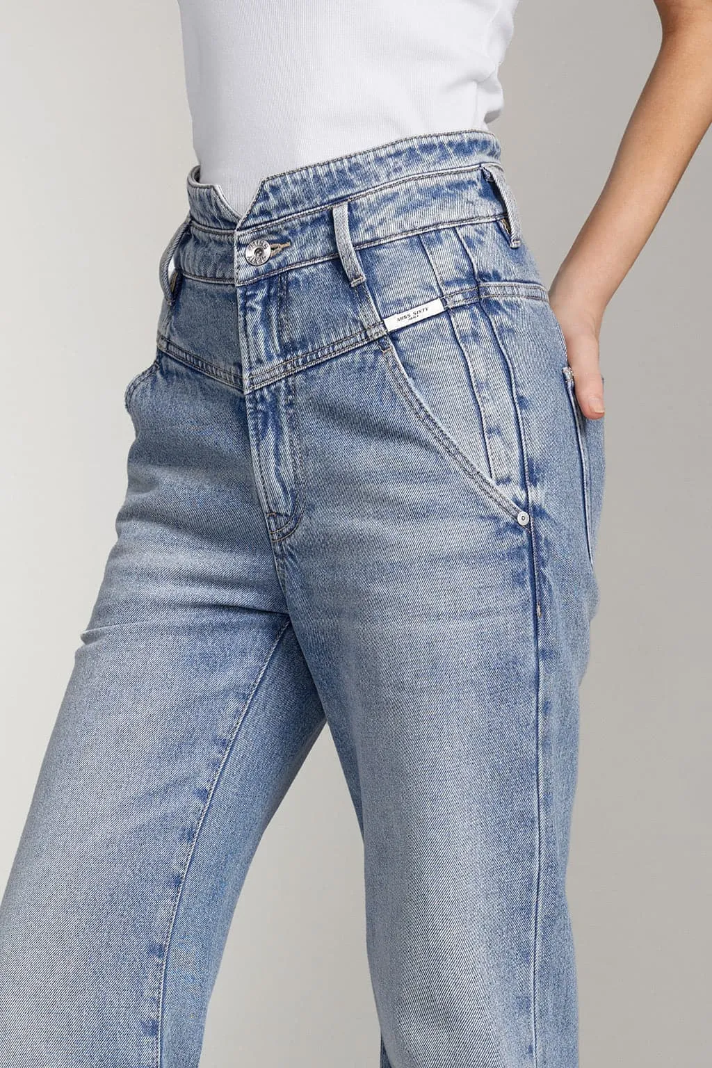 V-Shape Waist Vintage Flared Jeans