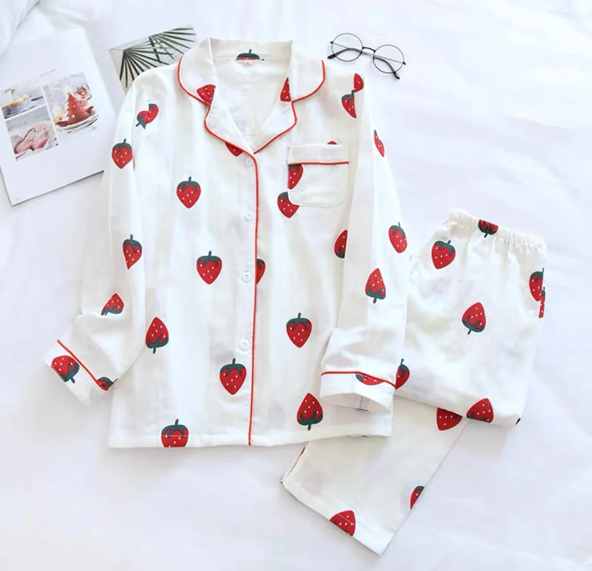 Woman Teenage Nightwear Cute Strawberry Pajamas Sets with Long Sleeve